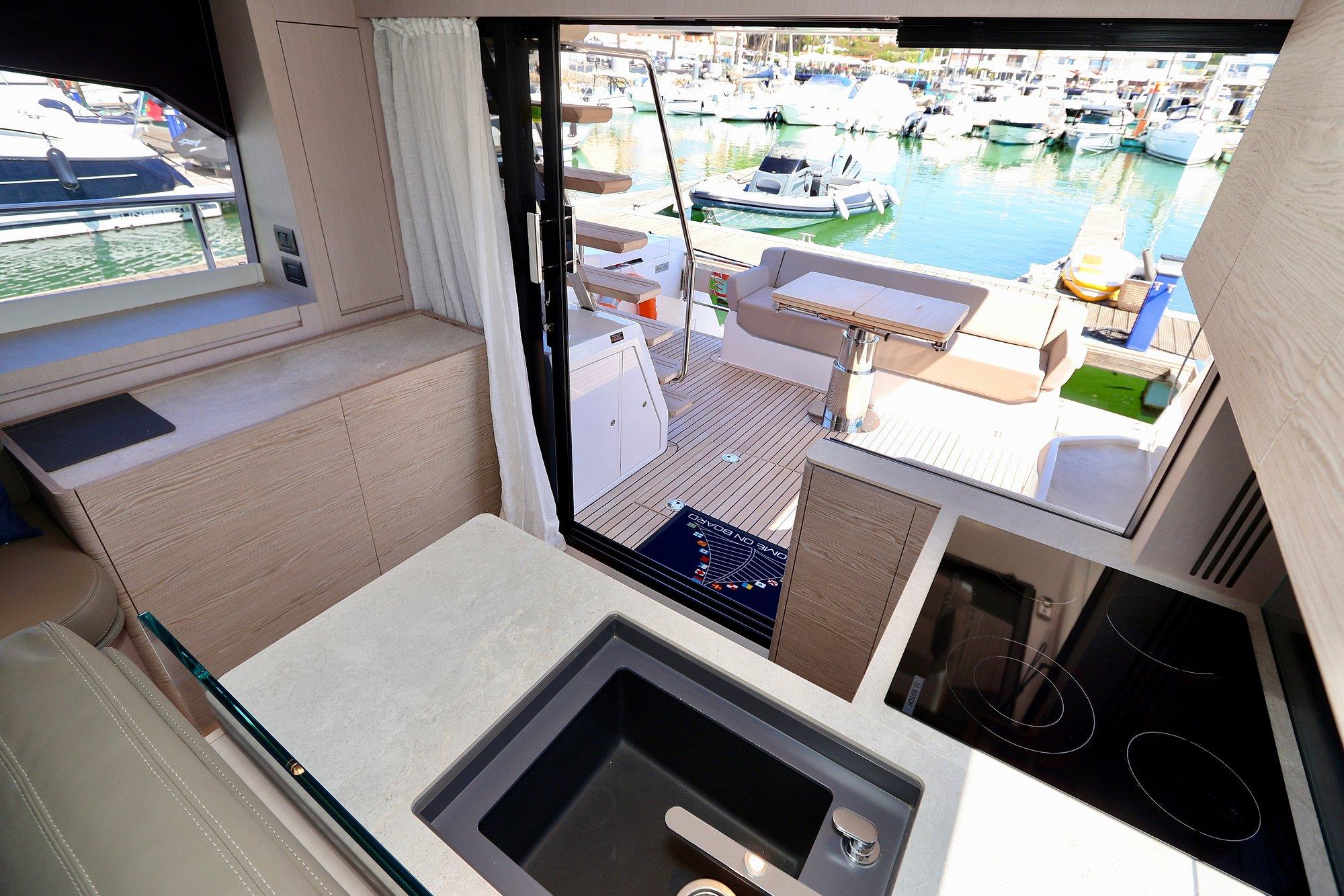 2023 FERRETTI YACHTS 500 
